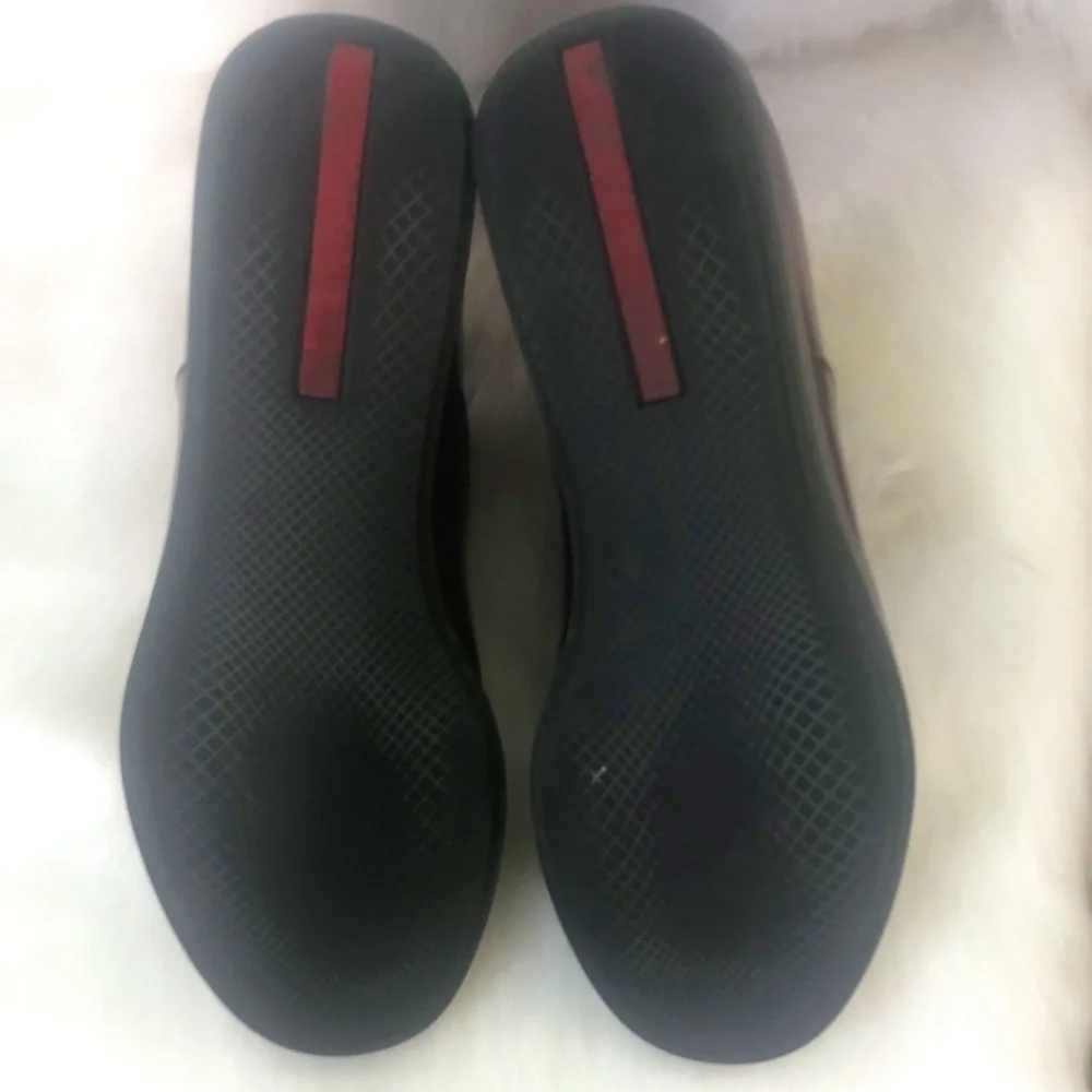 PRADA Men's Burgundy Loafers sz 8 w/ COA - Picture 9 of 11